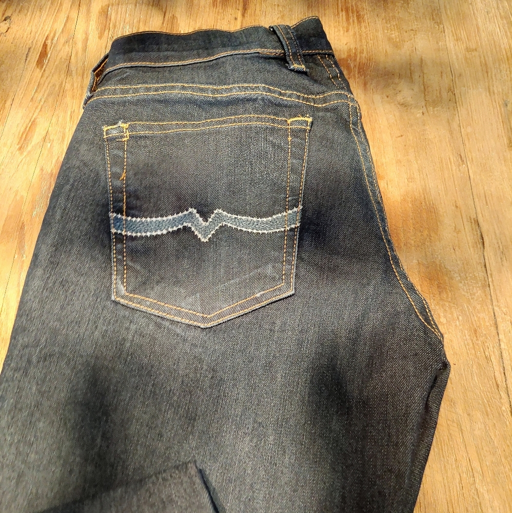 Lucky Brand Blue Jeans. Size 2 /26 never used it